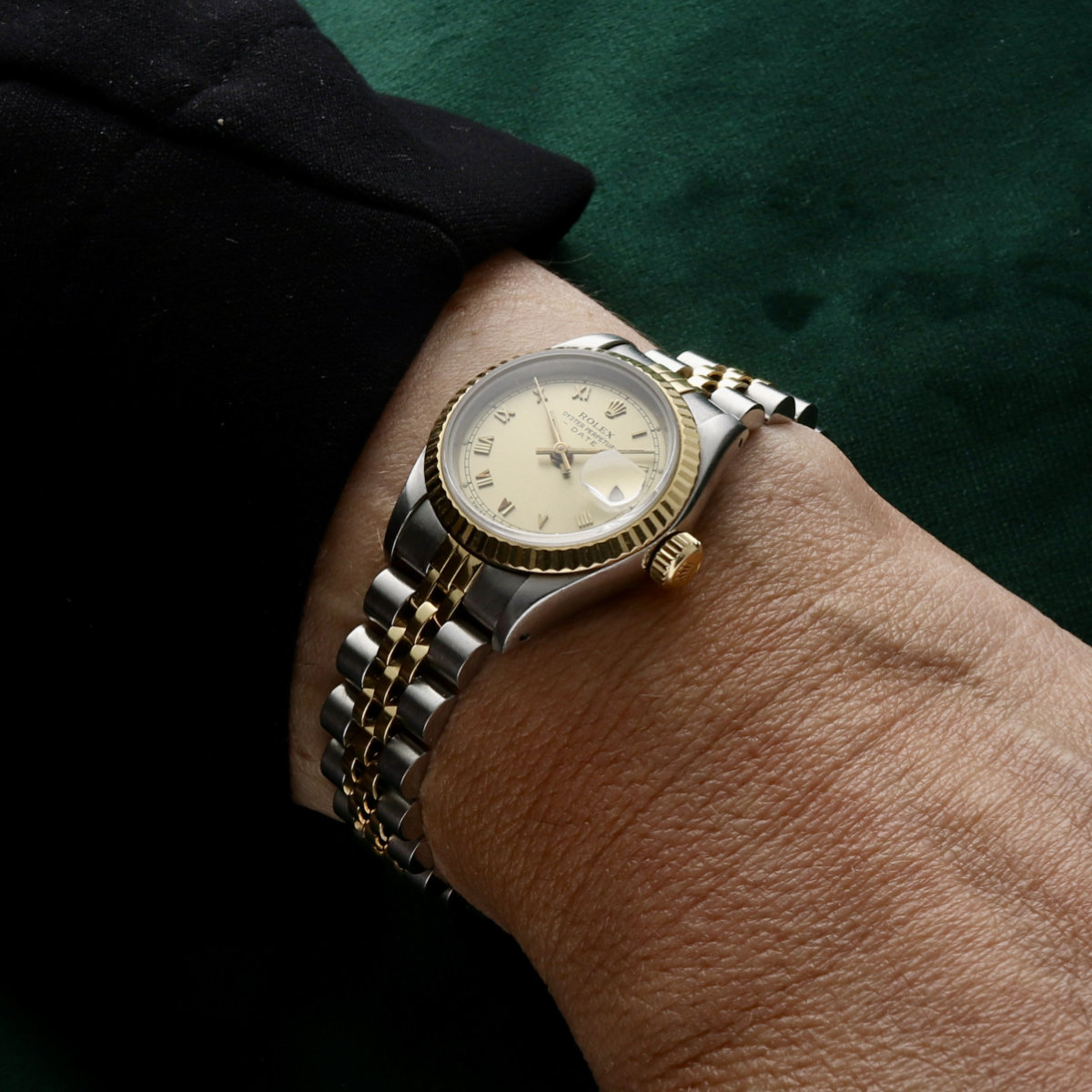 Rolex Oyster Perpetual Datejust 69173 Steel/Gold - Image 2