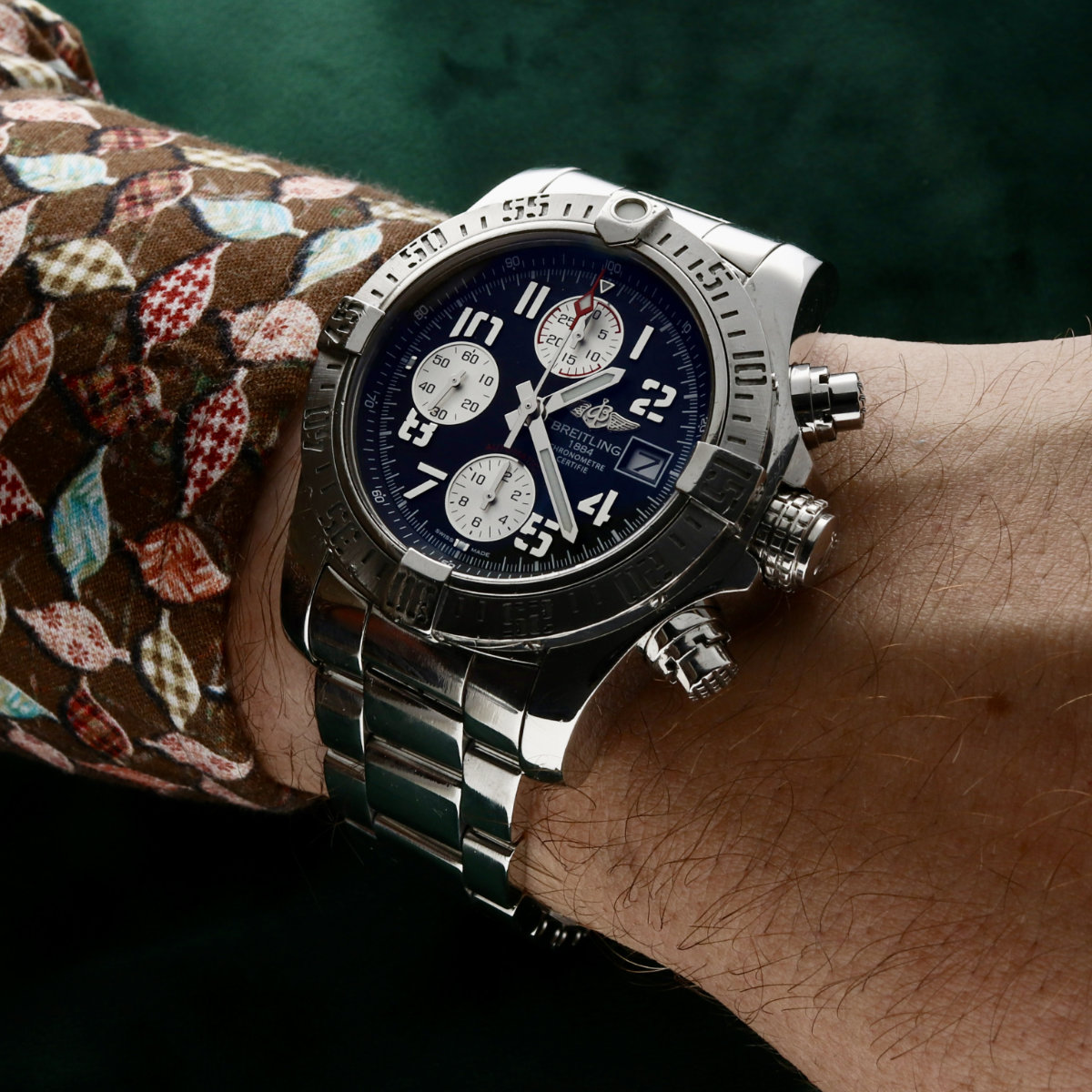Breitling Avenger II Chronograph A1338111 - Image 2