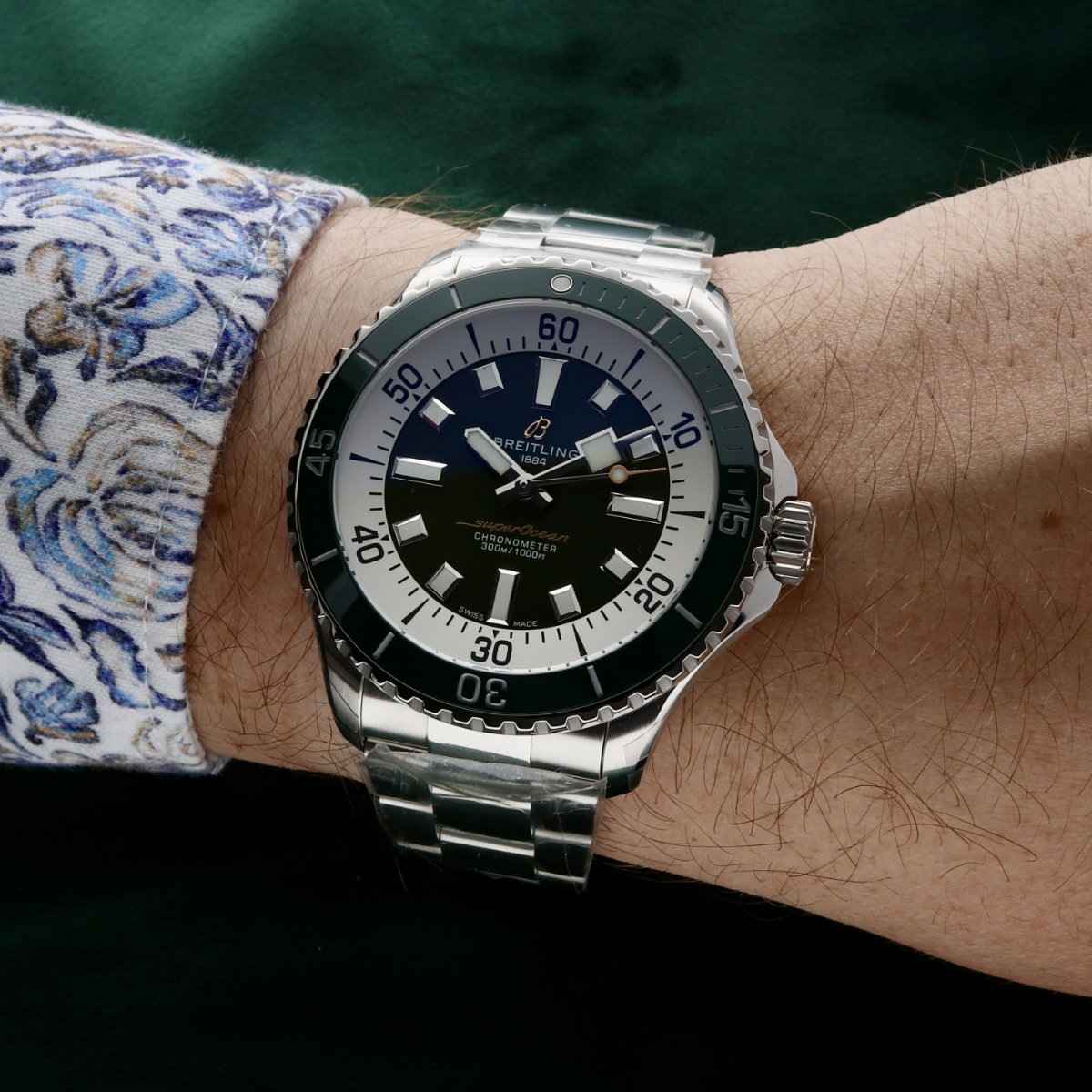 Breitling Superocean 44 A17376