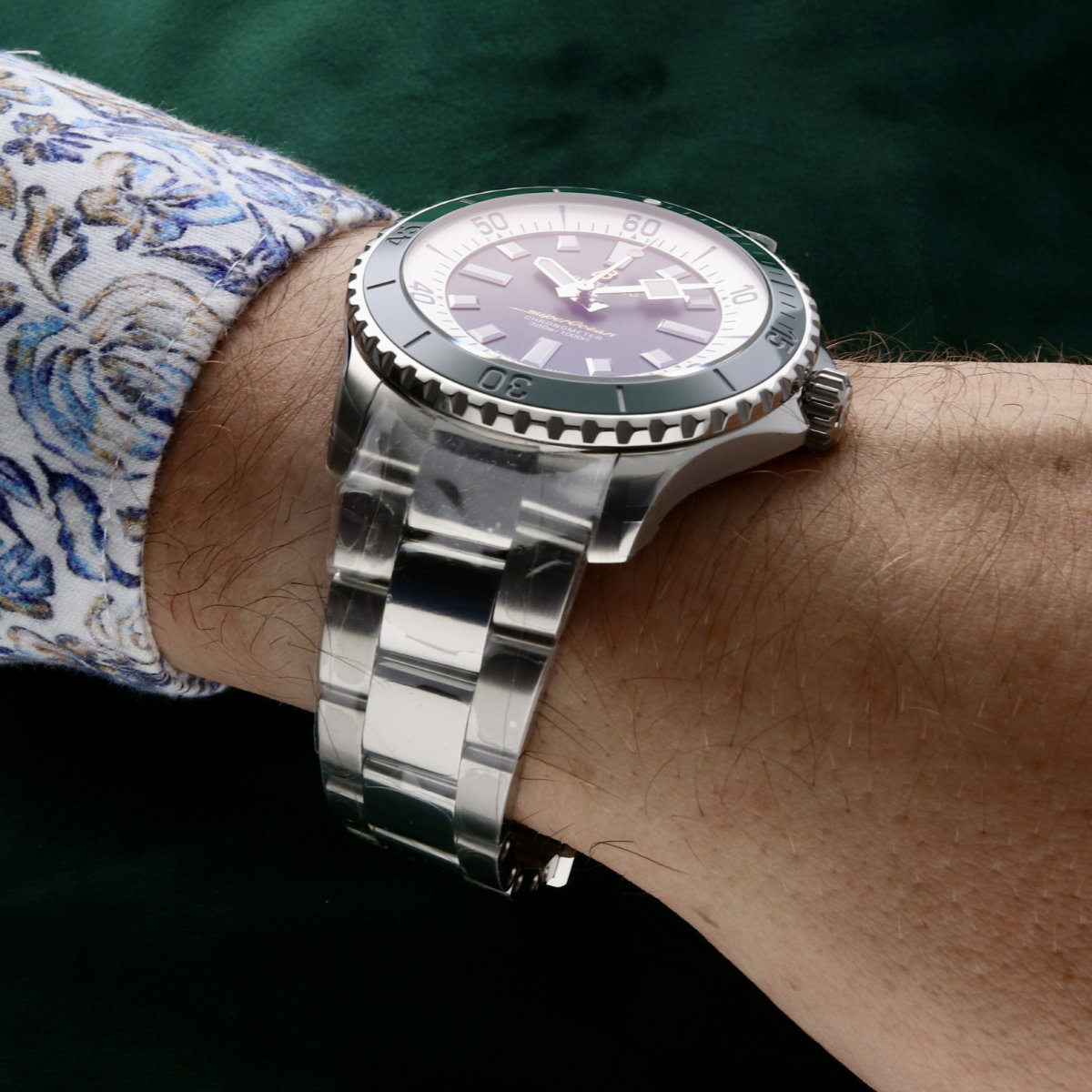 Breitling Superocean 44 A17376 - Image 4