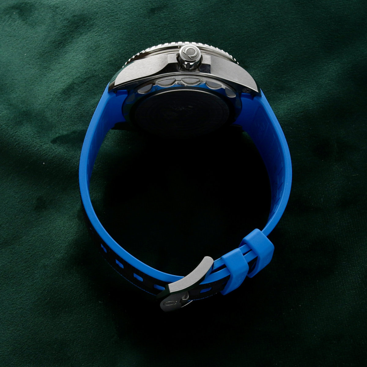 Omega Seamaster Planet Ocean 6000M Ultra Deep 215.32.46.21.03.001 - Image 6